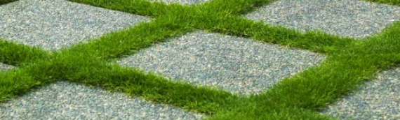 â–·7 Tips To Use Artificial Grass Around Flagstones Bonita